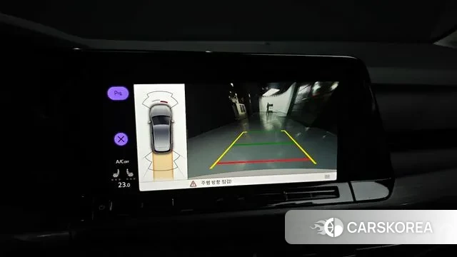 Volkswagen Golf 8th Generation 2023 Белый из Кореи, фото 6