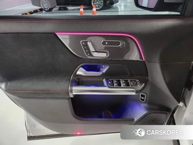 Mercedes-Benz GLA - Class H247 2023 Белый из Кореи, фото 6