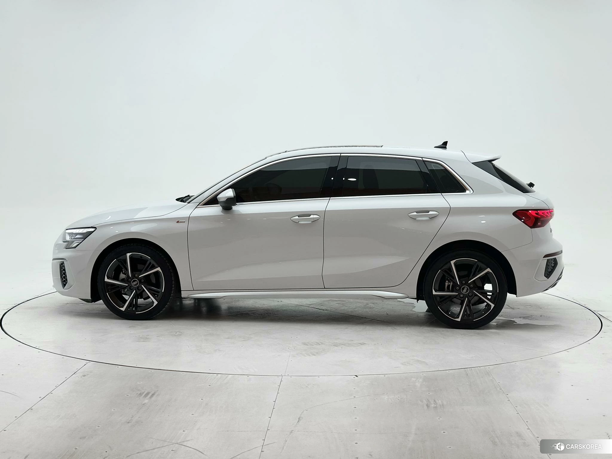Audi A3 2021 Белый из Китая, фото 6