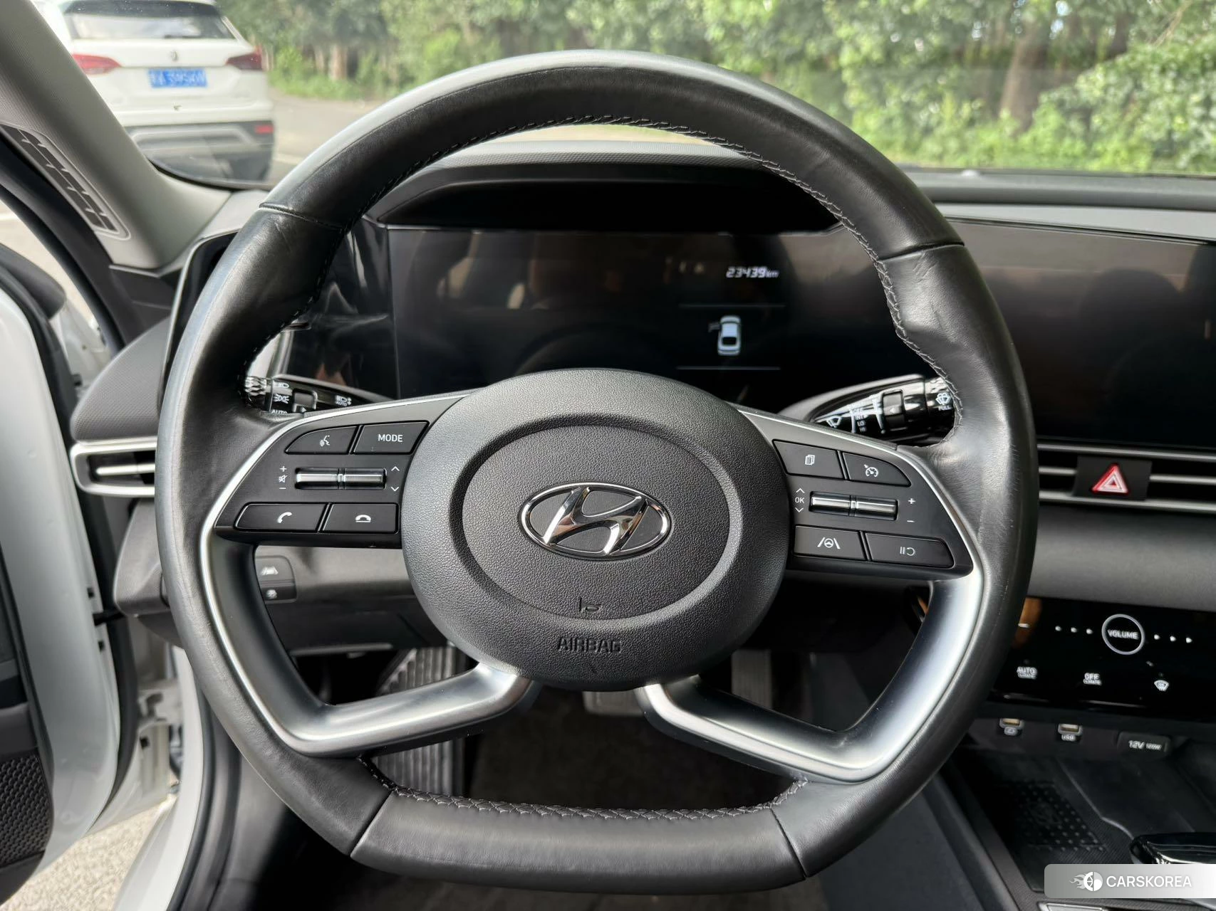 Hyundai Elantra 2022 Белый из Китая, фото 6