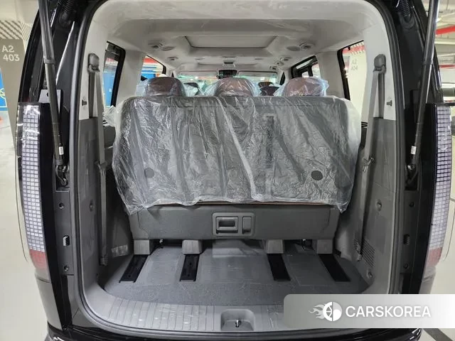 Hyundai Staria 2025 Черный из Кореи, фото 6