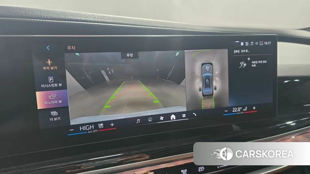 BMW 7 Series (G70) 2025 Небесно-голубой из Кореи, фото 6