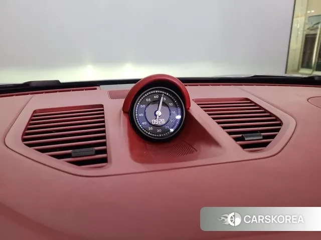 Porsche 911(992) 2024 Серебряный из Кореи, фото 6