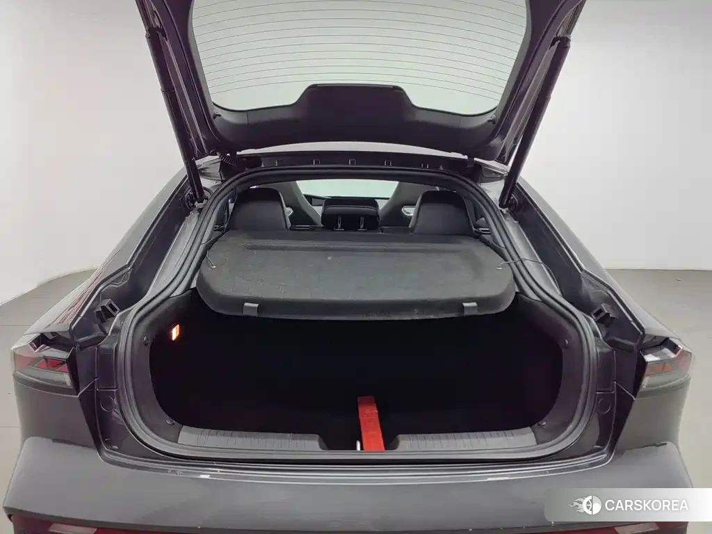 Chang'an UNI-V Smart iDD 2024 Silver/gray из Китая, фото 6