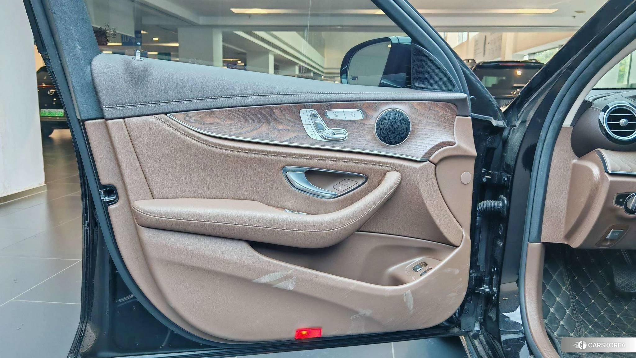 Mercedes-Benz E-class PHEV 2022 Черный из Китая, фото 6