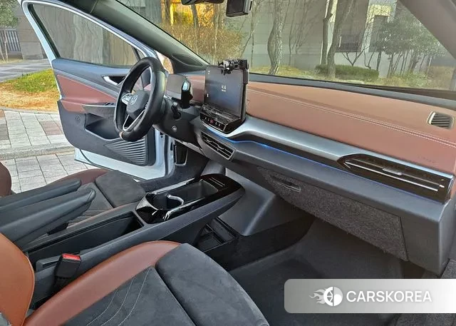 Volkswagen ID.4 2023 Белый из Кореи, фото 6