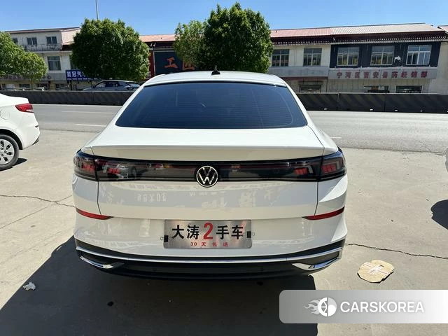 Volkswagen Lingdu 2023 Белый из Китая, фото 6