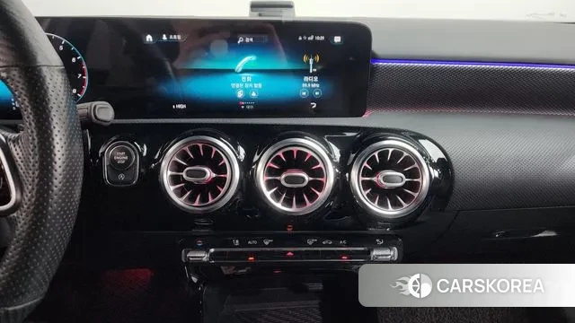 Mercedes-Benz A-Class W177 2021 Белый из Кореи, фото 6