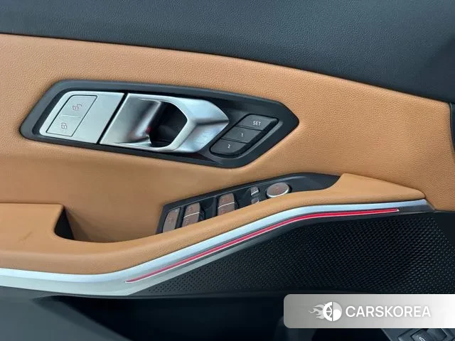 BMW 3 Series (G20) 2023 Черный из Кореи, фото 6