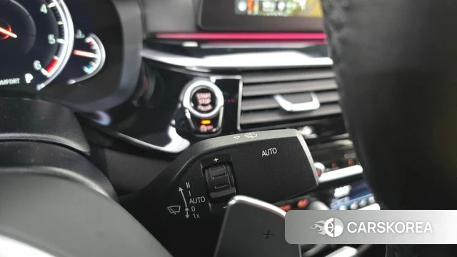 BMW 5 Series (G30) 2018 Белый из Кореи, фото 6