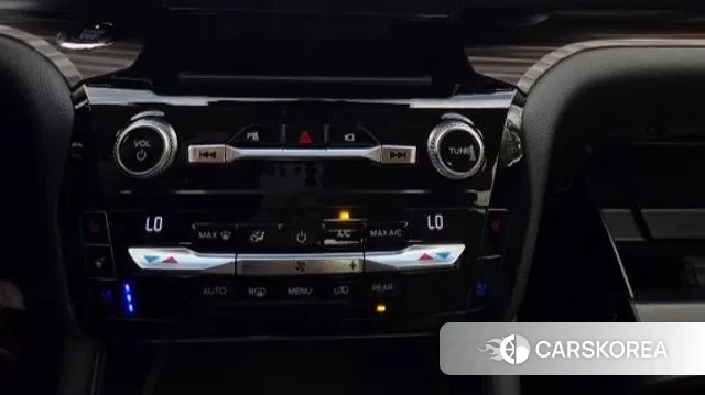 Ford Explorer 6th Generation 2021 Белый из Кореи, фото 6