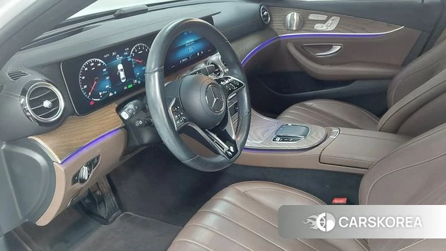 Mercedes-Benz E-Class W213 2023 Белый из Кореи, фото 6