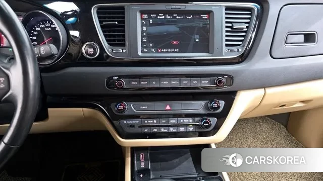 Kia The New Carnival 2019 Белый из Кореи, фото 6