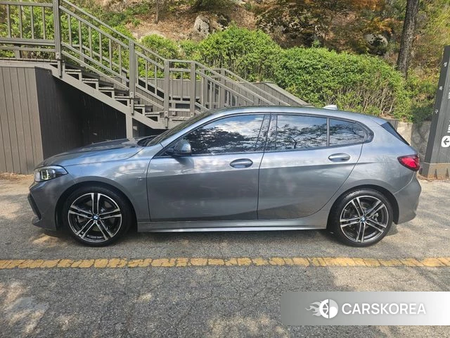 BMW 1 Series (F40) 2024 Серебристо-серый из Кореи, фото 6