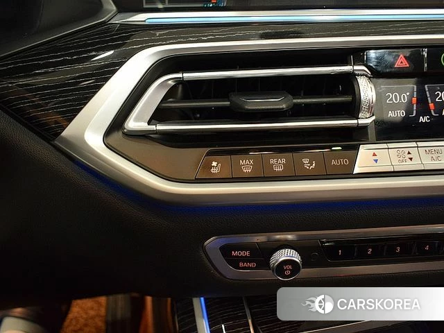 BMW X7 (G07) 2022 Белый из Кореи, фото 6