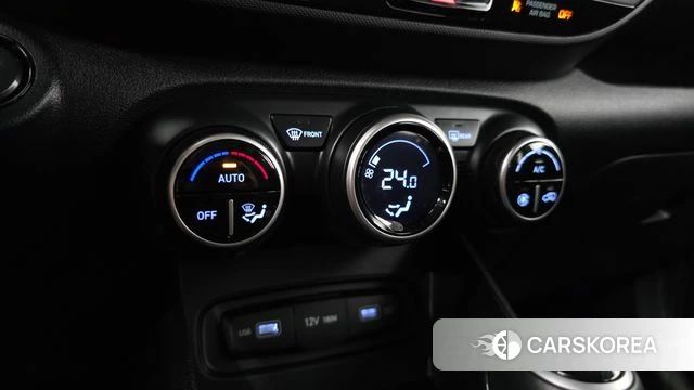 Hyundai Venue 2022 Синий из Кореи, фото 6