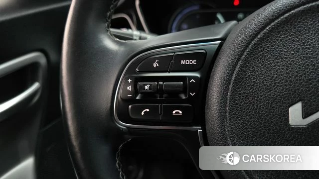 Kia Niro Plus 2022 Белый из Кореи, фото 6