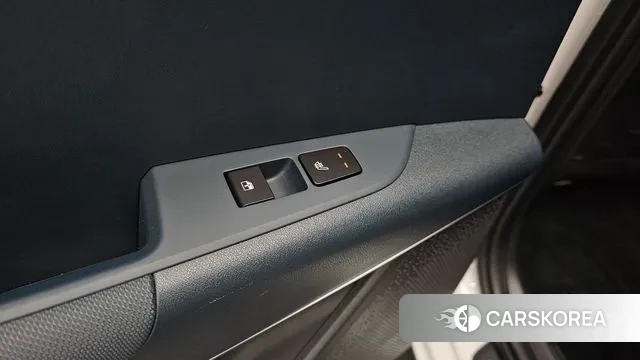 Kia Di Ol Nu Niro 2024 Белый из Кореи, фото 6