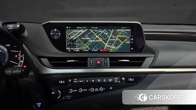 Lexus ES300h 7th generation 2020 Серебряный из Кореи, фото 6