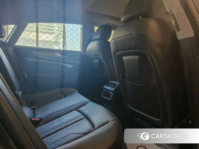 Audi A7 2025 Темно-серый из Китая, фото 6
