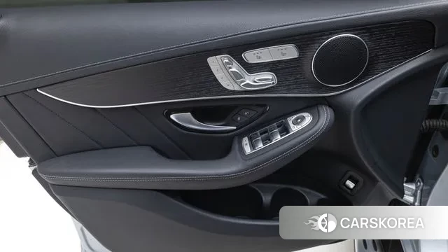 Mercedes-Benz GLC-Class X253 2023 Серебряный из Кореи, фото 6