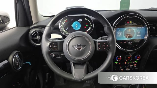 Mini Cooper 2023 Черный из Кореи, фото 6