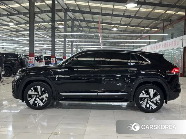 Volkswagen Tourang 2025 Черный из Китая, фото 6