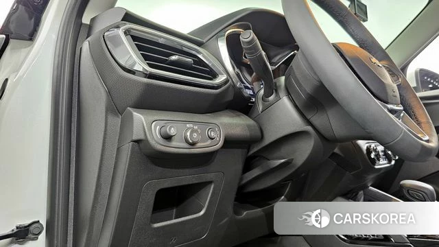 Chevrolet (GM Daewoo) Trailblazer 2021 Белый из Кореи, фото 6