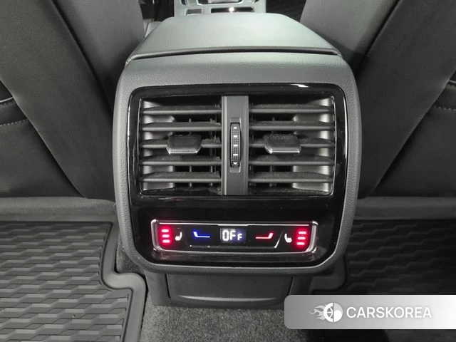 Volkswagen Arteon 2022 Серебристо-серый из Кореи, фото 6