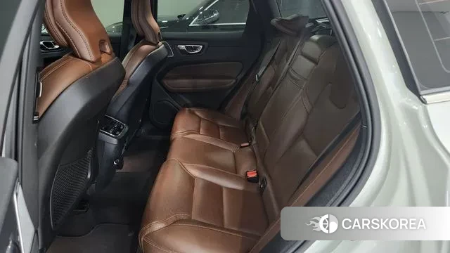 Volvo XC60 second Generation 2019 Белый из Кореи, фото 6