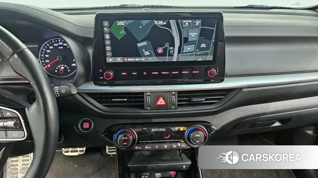 Kia The New K3 2nd generation 2023 Белый из Кореи, фото 6