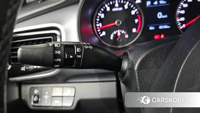 Kia Stonic 2019 Синий из Кореи, фото 6