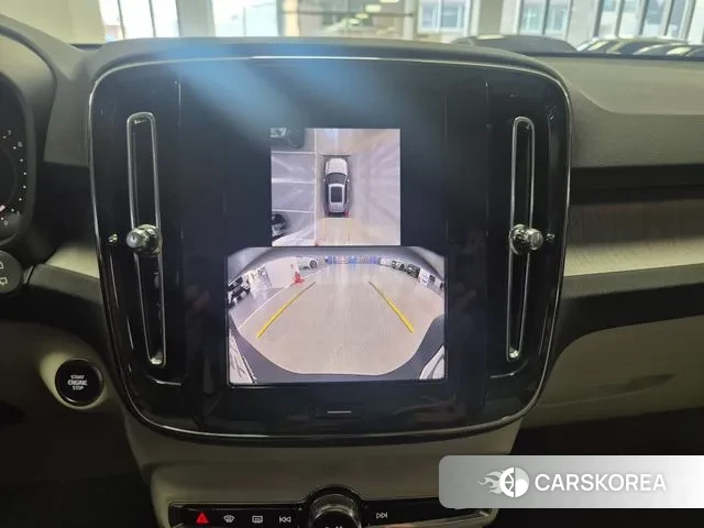 Volvo XC40 2025 Белый из Кореи, фото 6