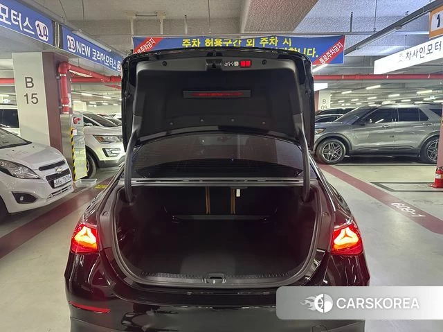 Mercedes-Benz E-Class W214 2025 Черный из Кореи, фото 6