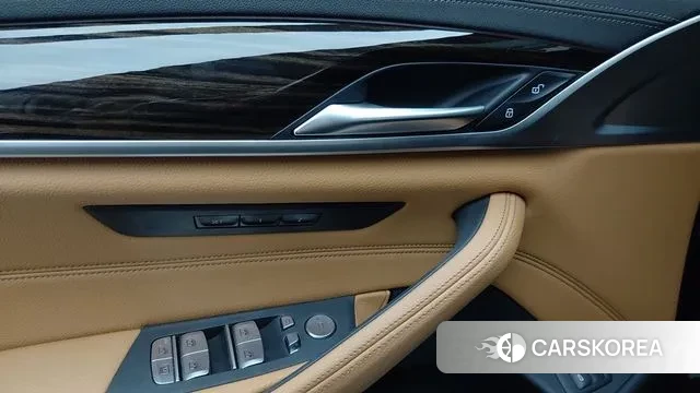 BMW 5 Series (G30) 2023 Черный из Кореи, фото 6