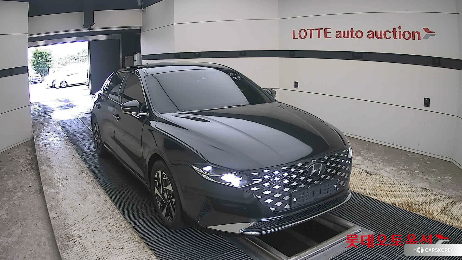 Hyundai Grandeur Hybrid 2022 Черный из Кореи, фото 6