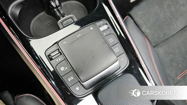 Mercedes-Benz GLB-Class X247 2021 Белый из Кореи, фото 6