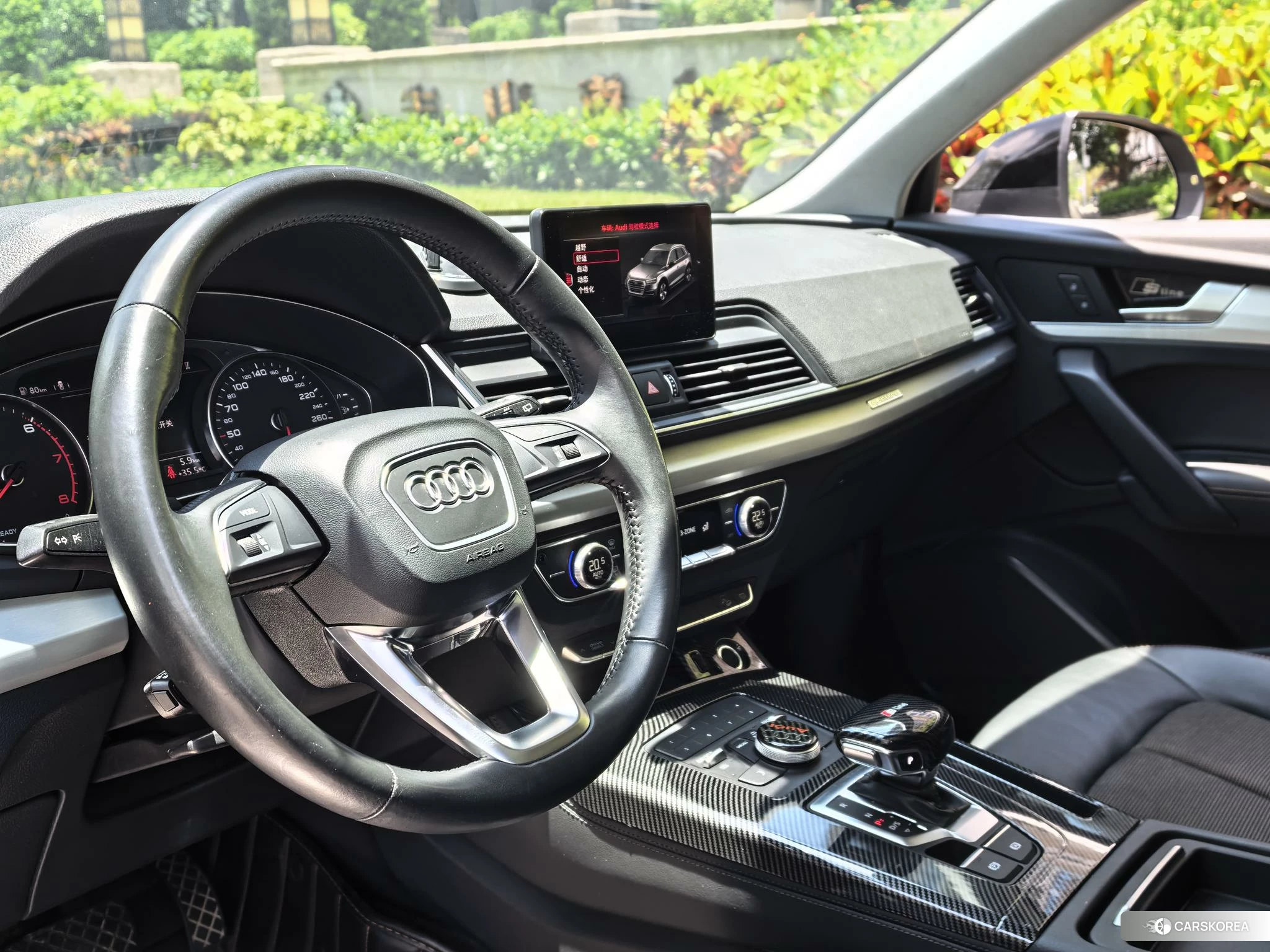 Audi Q5L 2020 Черный из Китая, фото 6