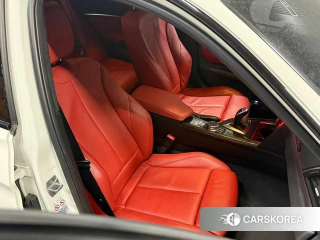 BMW 3 Series (F30) 2018 Белый из Кореи, фото 6