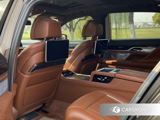 BMW 7 series 2020 Черный из Китая, фото 6