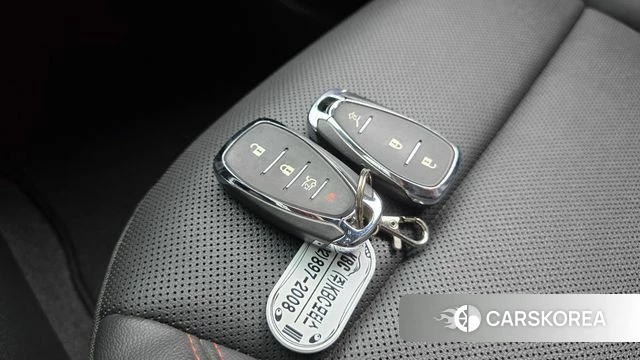 Chevrolet (GM Daewoo) Trax Crossover 2023 Черный из Кореи, фото 6