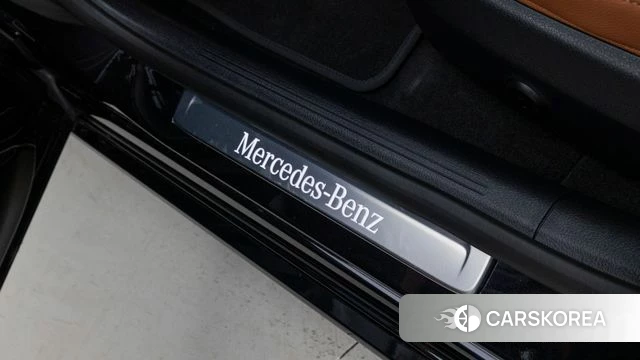Mercedes-Benz C-Class W206 2026 Черный из Кореи, фото 6