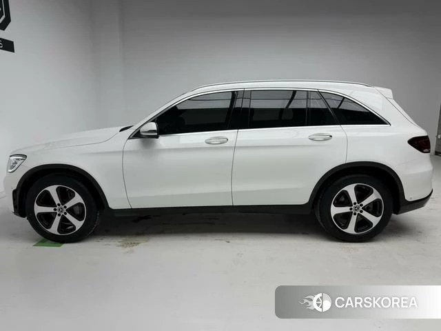 Mercedes-Benz GLC 2022 Белый из Китая, фото 6