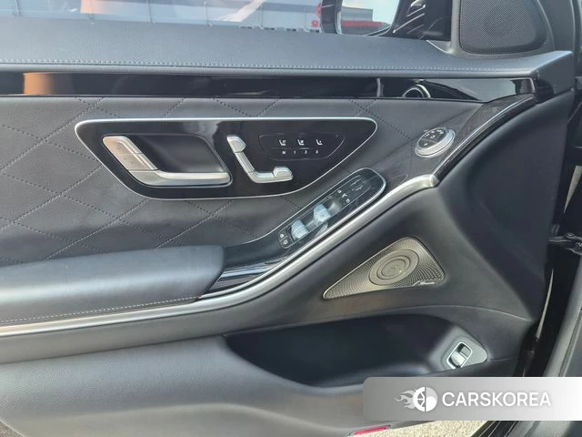 Mercedes-Benz S-Class W223 2023 Черный из Кореи, фото 6