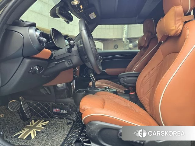 Mini Cooper S Convertible 2021 Белый из Кореи, фото 6