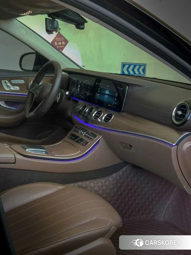 Mercedes-Benz E-class 2023 Черный из Китая, фото 6