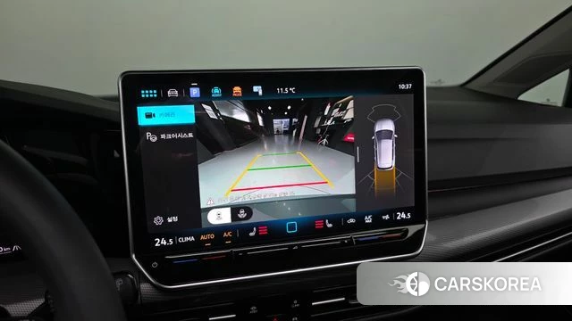 Volkswagen Golf 8th Generation 2025 Серый из Кореи, фото 6