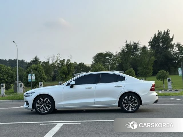 Volvo S60 2025 Белый из Китая, фото 6