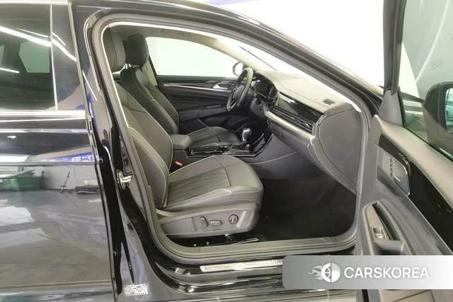 Volkswagen Passat 2022 Черный из Китая, фото 6