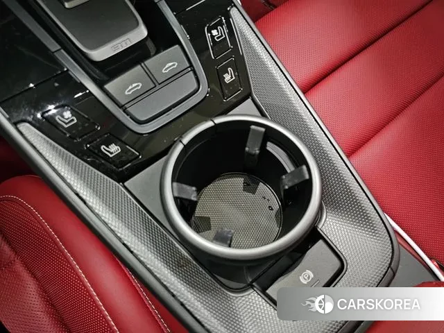 Porsche 911(992) 2024 Серебристо-серый из Кореи, фото 6